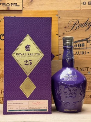 Fles Chivas Regal Royal Salute 25 jaar First Fill Pedro Ximénez Cask luxe whisky in stijlvolle verpakking