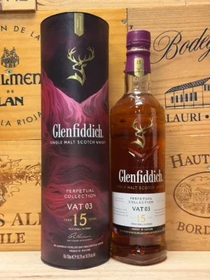 Fles Glenfiddich 15 Jaar Vat 03 Perpetual Collection Speyside single malt whisky.