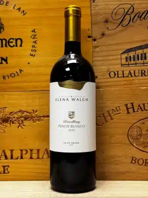 Fles Elena Walch Pinot Bianco witte wijn uit Alto Adige Italië.