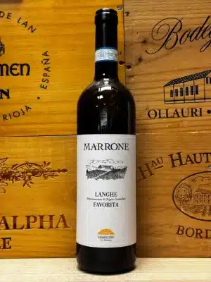 Fles Marrone Langhe DOC Favorita witte wijn van Agricola Gian Piero Marrone uit Piemonte.