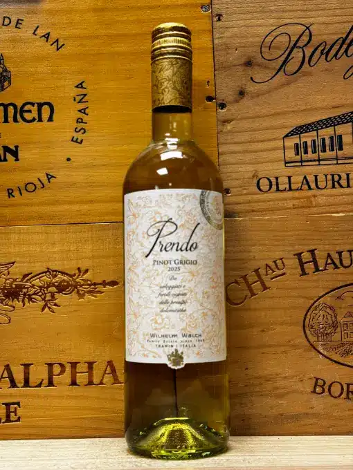 Fles Wilhelm Walch Prendo Pinot Grigio frisse Italiaanse witte wijn uit Alto Adige.